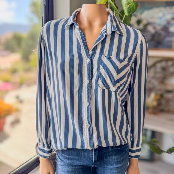 Velvet Heart Los Angeles, Navy & White Striped Button Up Collared Shirt, Medium - Picture 3 of 8